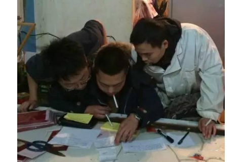 盡管餐廳少盈利，也不做無準(zhǔn)備的線上市場